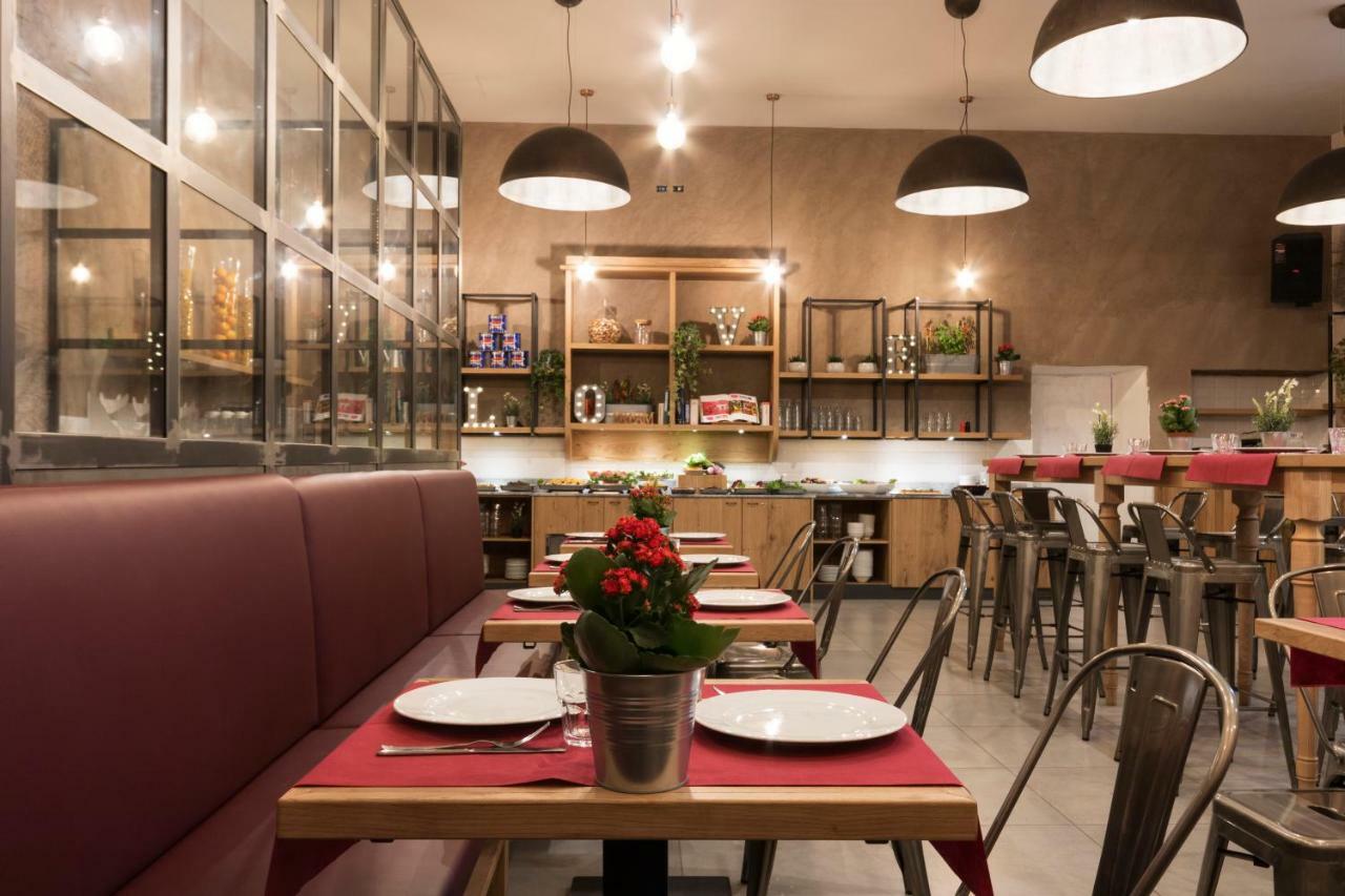 Hostal 7 Santi